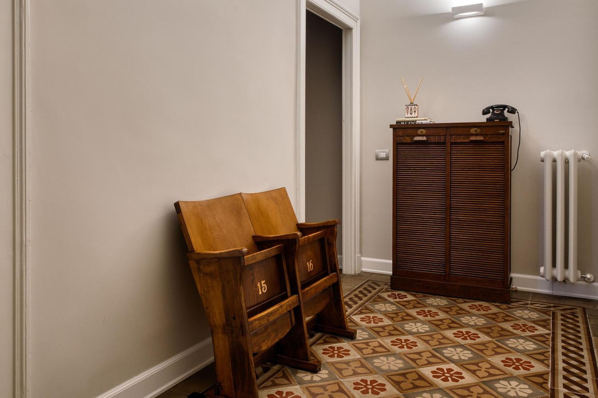 Ferienwohnung Navigli, 90 Square Meters, Free Parking Ripa Ticinese Mailand Exterior foto